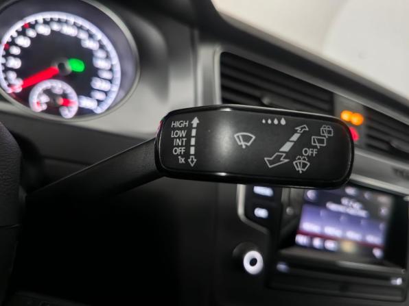 Volkswagen Golf VII с пробегом 2014 года, цена 999 000 рублей, 248330 км, хэтчбек, Автокод Объявления
