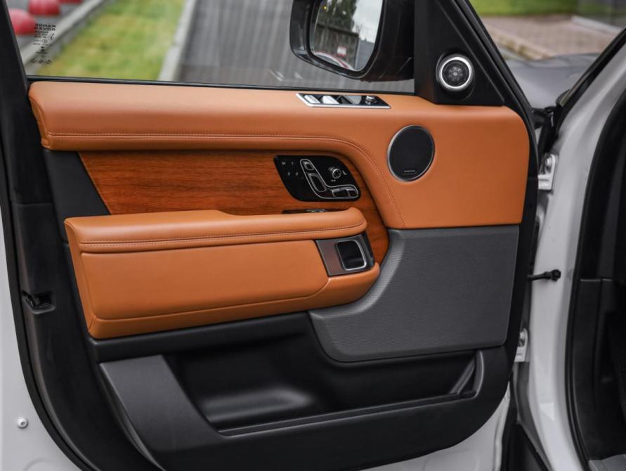 Land Rover Range Rover IV Рестайлинг Санкт-Петербург  - изображение 25