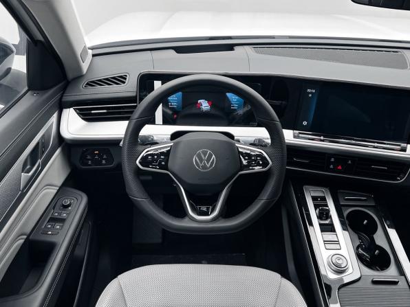 Volkswagen Tavendor I с пробегом 2026 года, цена 6 279 000 рублей, 130 км, внедорожник, Автокод Объявления