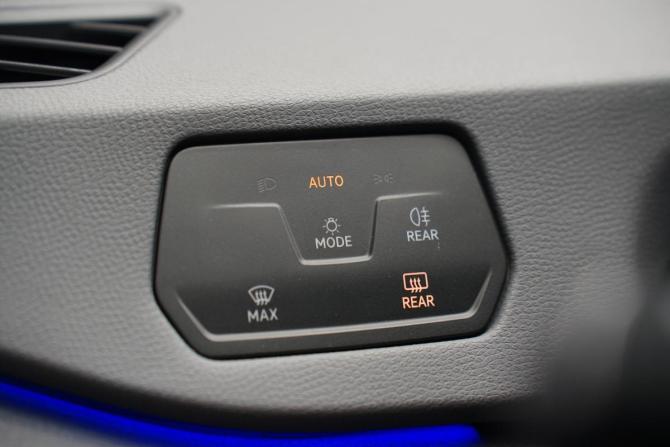 Volkswagen ID.3 I с пробегом 2020 года, цена 3 299 000 рублей, 80000 км, хэтчбек, Автокод Объявления