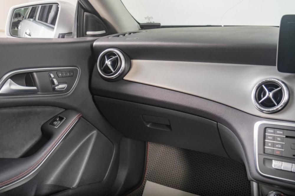 Mercedes-Benz CLA I (C117 X117) Рестайлинг Томск  - изображение 12