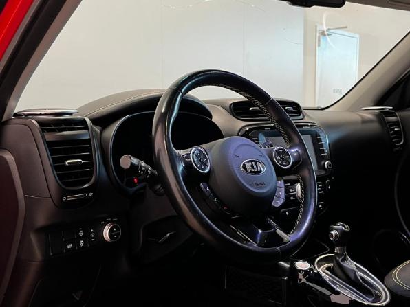 Kia Soul II с пробегом 2015 года, цена 1 360 000 рублей, 99875 км, хэтчбек, Автокод Объявления