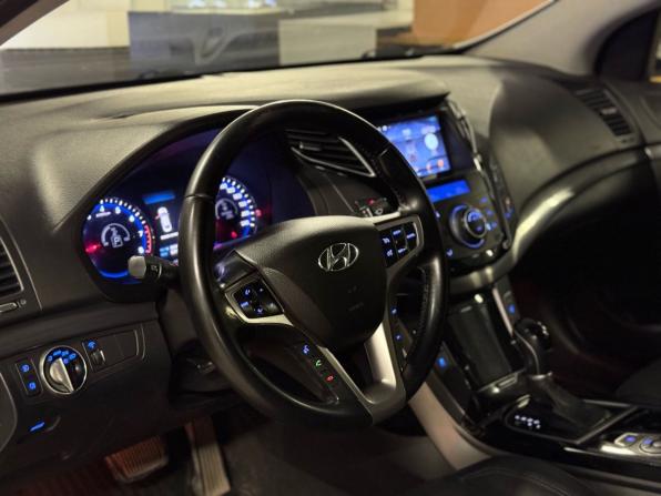 Hyundai i40 I с пробегом 2013 года, цена 990 000 рублей, 228810 км, седан, Автокод Объявления