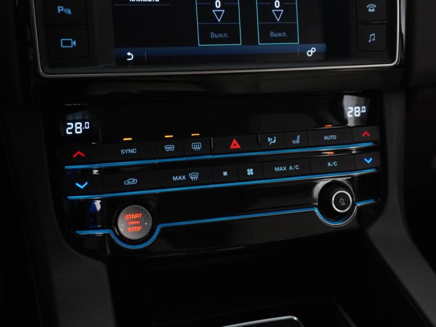 Jaguar F-Pace I Москва  - изображение 15
