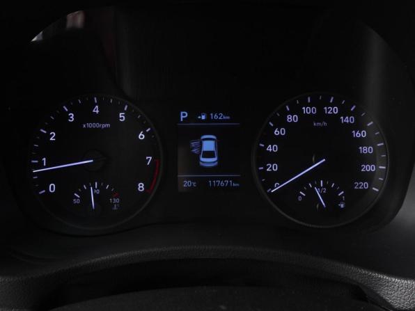 Hyundai Solaris II с пробегом 2017 года, цена 1 390 000 рублей, 117671 км, седан, Автокод Объявления