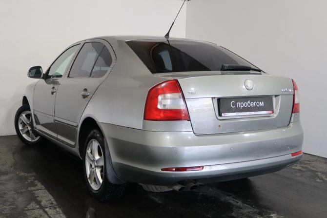 Skoda Octavia II (A5) Рестайлинг с пробегом 2009 года, цена 599 000 рублей, 211000 км, лифтбек, Автокод Объявления