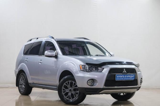 Mitsubishi Outlander II Рестайлинг с пробегом 2012 года, цена 1 229 000 рублей, 193000 км, внедорожник, Автокод Объявления