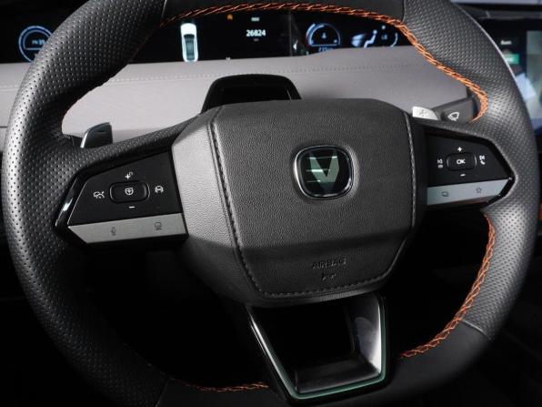 Changan UNI-V I с пробегом 2023 года, цена 2 325 000 рублей, 26824 км, лифтбек, Автокод Объявления