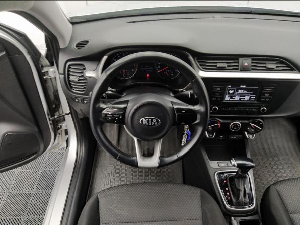 Kia Rio IV Рестайлинг с пробегом 2021 года, цена 1 449 000 рублей, 94500 км, седан, Автокод Объявления