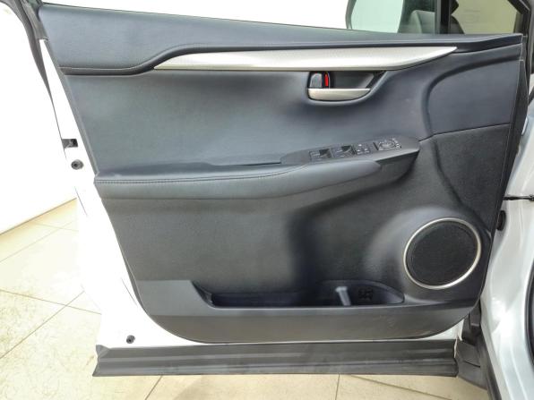 Lexus NX I с пробегом 2016 года, цена 2 545 000 рублей, 65450 км, внедорожник, Автокод Объявления