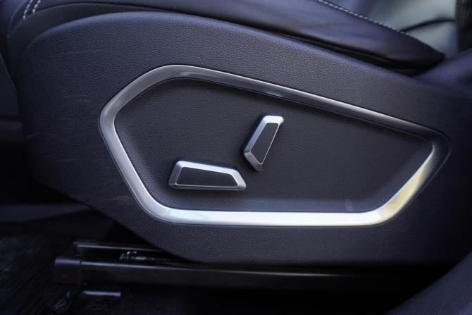 Geely Atlas Pro с пробегом 2021 года, цена 1 921 000 рублей, 75988 км, внедорожник, Автокод Объявления