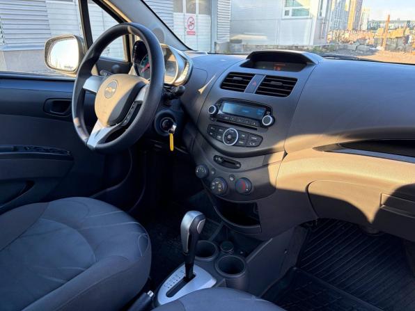 Chevrolet Spark III (M300) Рестайлинг с пробегом 2021 года, цена 965 000 рублей, 73000 км, хэтчбек, Автокод Объявления