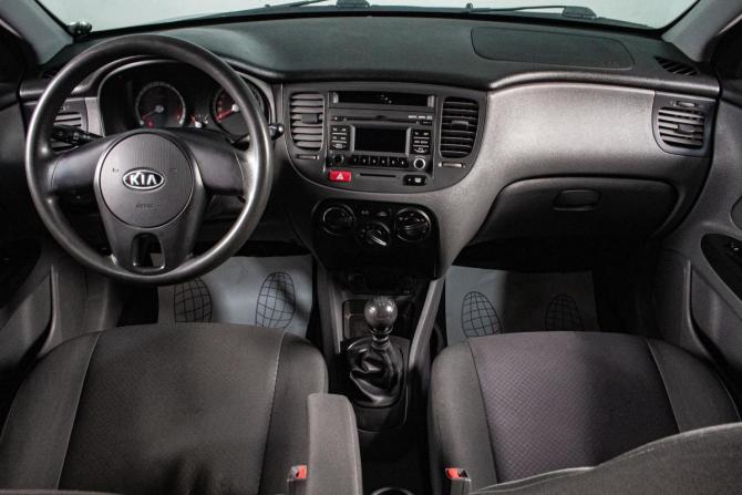 Kia Rio II Рестайлинг с пробегом 2010 года, цена 819 000 рублей, 97000 км, седан, Автокод Объявления