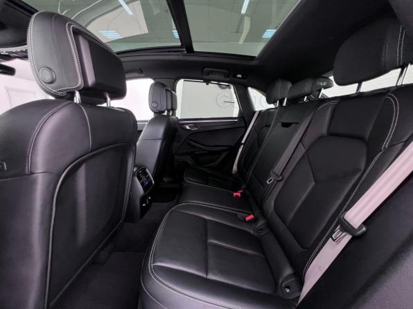 Porsche Macan I Рестайлинг 2 с пробегом 2022 года, цена 7 150 000 рублей, 55295 км, внедорожник, Автокод Объявления