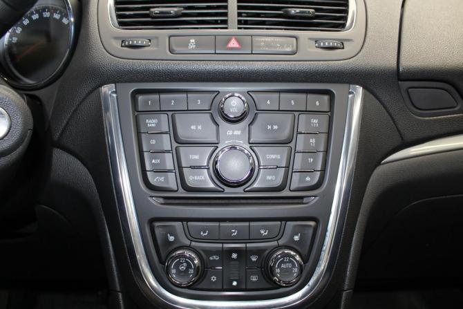 Opel Mokka I с пробегом 2012 года, цена 1 099 000 рублей, 172072 км, внедорожник, Автокод Объявления
