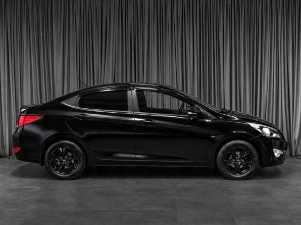 Hyundai Solaris I Рестайлинг с пробегом 2015 года, цена 999 000 рублей, 144011 км, седан, Автокод Объявления