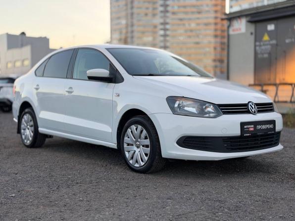 Volkswagen Polo V с пробегом 2015 года, цена 795 000 рублей, 157408 км, седан, Автокод Объявления