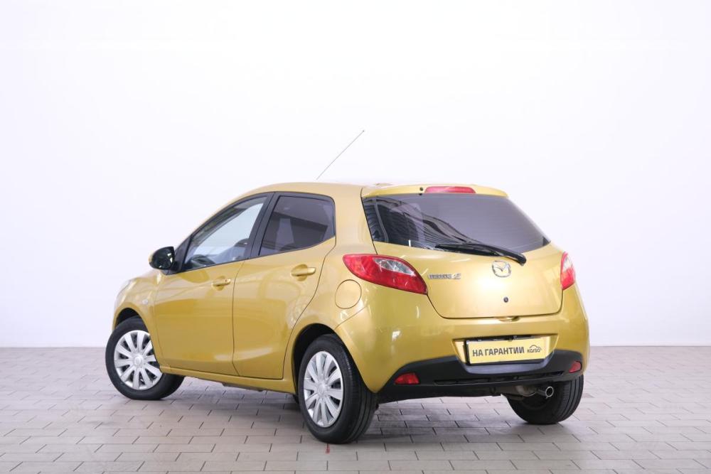 Mazda 2 II (DE) Омск  - изображение 5