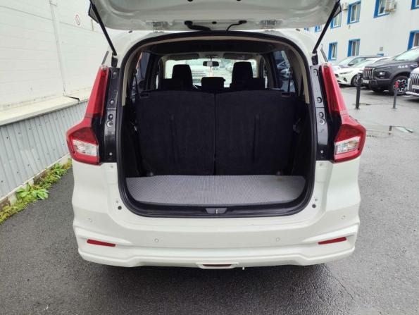 Suzuki Ertiga II Рестайлинг с пробегом 2022 года, цена 1 870 000 рублей, 61609 км, минивэн, Автокод Объявления