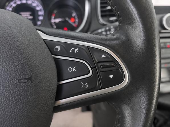 Renault Scenic IV с пробегом 2017 года, цена 1 499 000 рублей, 177000 км, компактвэн, Автокод Объявления