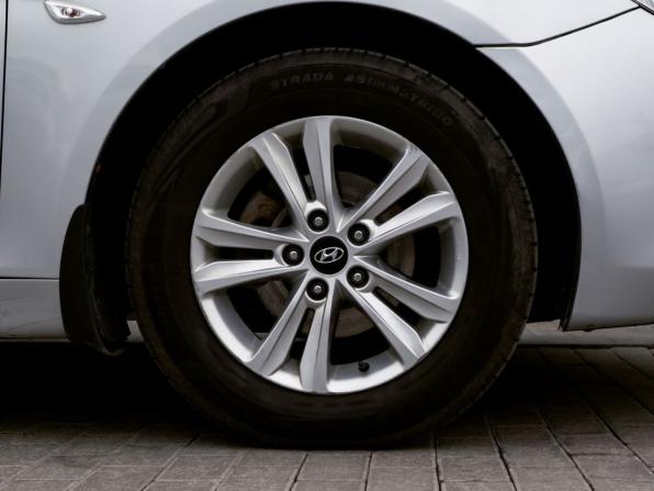 Hyundai Sonata VI (YF) с пробегом 2011 года, цена 999 000 рублей, 234345 км, седан, Автокод Объявления