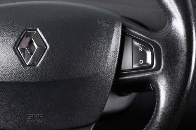 Renault Scenic III Рестайлинг 2 с пробегом 2013 года, цена 1 069 000 рублей, 166000 км, компактвэн, Автокод Объявления
