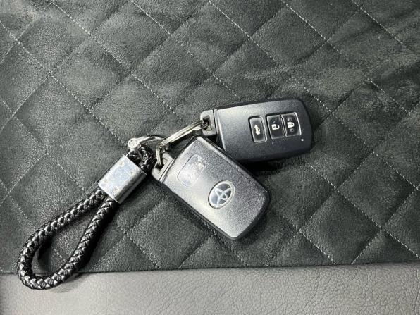 Toyota Camry VII (XV50) Рестайлинг с пробегом 2016 года, цена 1 900 000 рублей, 183186 км, седан, Автокод Объявления