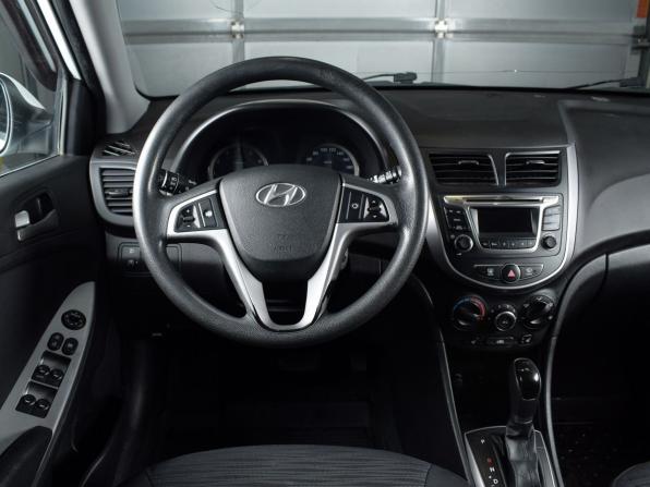 Hyundai Solaris I Рестайлинг с пробегом 2016 года, цена 1 099 995 рублей, 133878 км, хэтчбек, Автокод Объявления