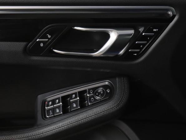Porsche Macan I с пробегом 2015 года, цена 2 850 000 рублей, 86952 км, внедорожник, Автокод Объявления
