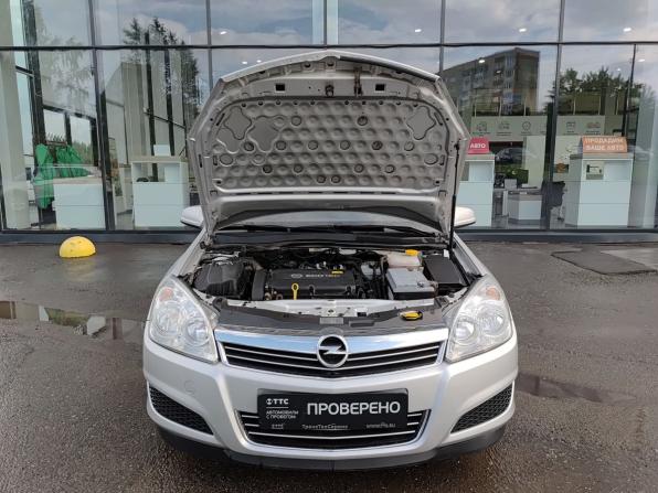Opel Astra H Рестайлинг с пробегом 2014 года, цена 512 000 рублей, 140524 км, седан, Автокод Объявления