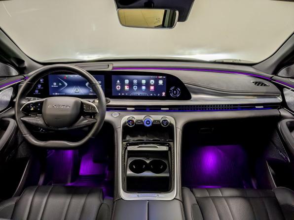 Exeed TXL I Рестайлинг 2 с пробегом 2024 года, цена 2 980 000 рублей, 14469 км, внедорожник, Автокод Объявления
