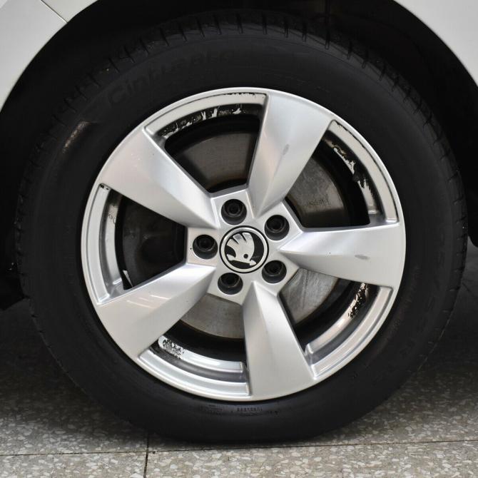 Skoda Rapid I Рестайлинг Москва  - изображение 16