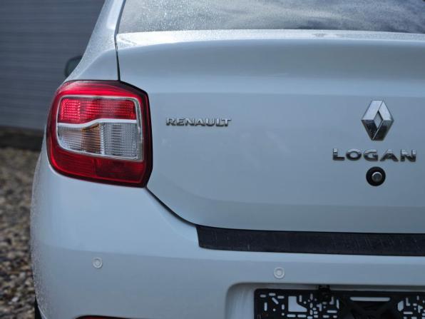 Renault Logan II с пробегом 2017 года, цена 638 889 рублей, 137500 км, седан, Автокод Объявления