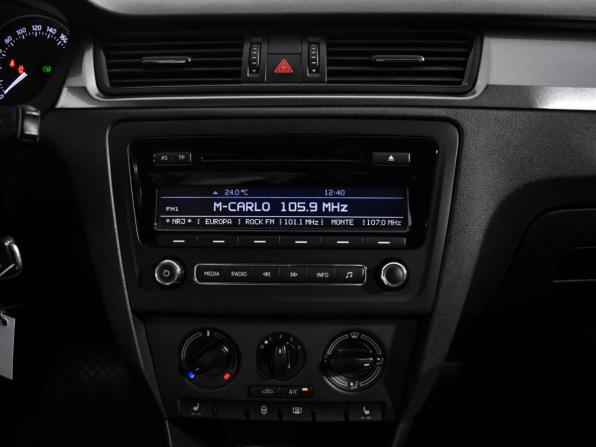 Skoda Rapid I с пробегом 2014 года, цена 679 000 рублей, 273996 км, лифтбек, Автокод Объявления