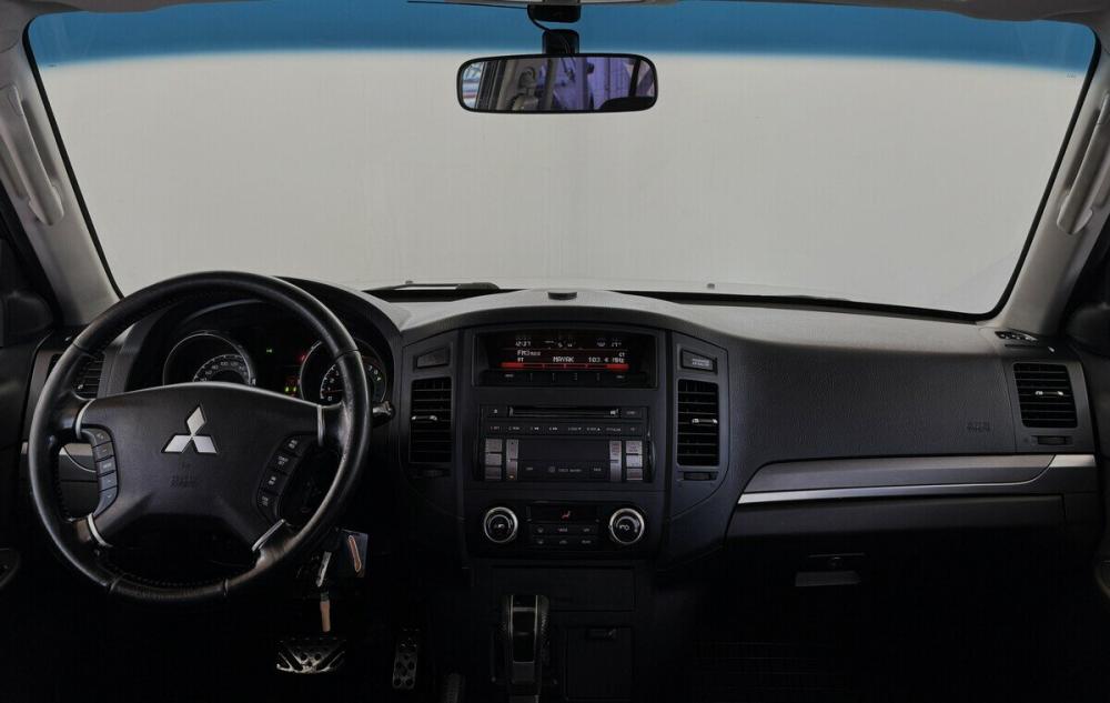 Mitsubishi Pajero IV Рестайлинг 1 Москва  - изображение 5