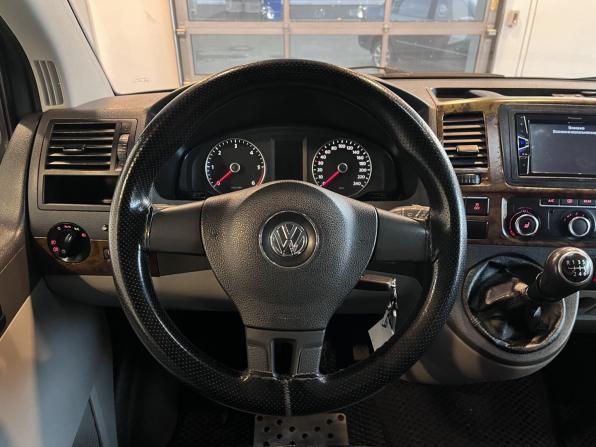 Volkswagen Caravelle T5 Рестайлинг с пробегом 2012 года, цена 2 180 000 рублей, 385217 км, минивэн, Автокод Объявления