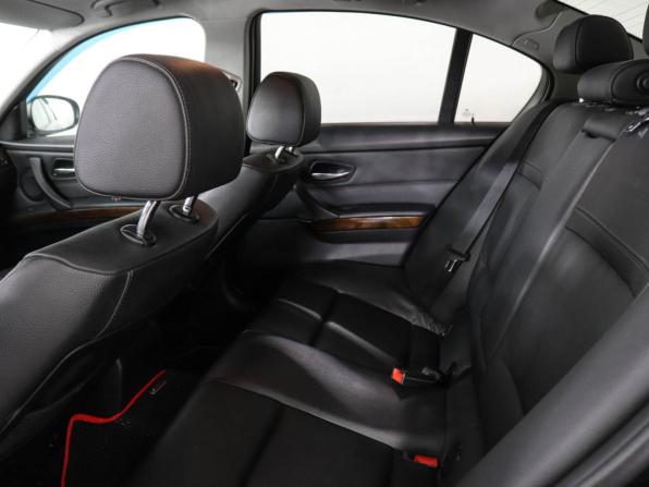 BMW 3 серии V (E90/E91/E92/E93) Рестайлинг с пробегом 2011 года, цена 950 000 рублей, 186000 км, седан, Автокод Объявления