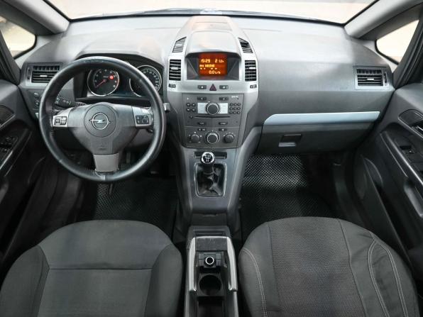 Opel Zafira B с пробегом 2006 года, цена 769 900 рублей, 251222 км, компактвэн, Автокод Объявления