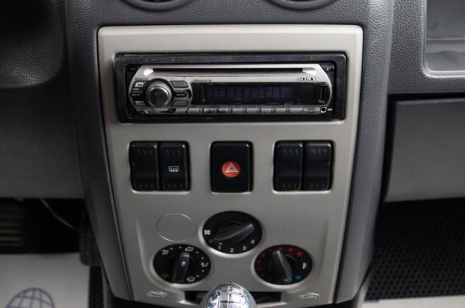 Renault Logan I с пробегом 2007 года, цена 299 000 рублей, 330000 км, седан, Автокод Объявления