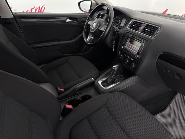 Volkswagen Jetta VI с пробегом 2012 года, цена 1 085 000 рублей, 104256 км, седан, Автокод Объявления