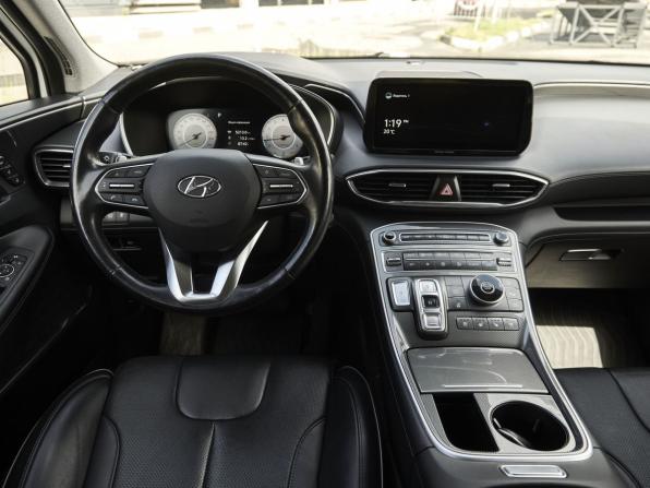 Hyundai Santa Fe IV Рестайлинг с пробегом 2021 года, цена 3 724 000 рублей, 73700 км, внедорожник, Автокод Объявления