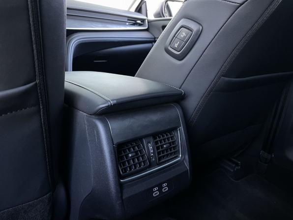 Toyota Camry IX (XV80) China Market с пробегом 2024 года, цена 3 750 000 рублей, 25194 км, седан, Автокод Объявления