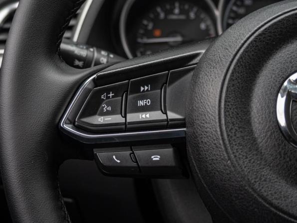 Mazda 6 III (GJ) Рестайлинг с пробегом 2017 года, цена 1 900 000 рублей, 117101 км, седан, Автокод Объявления