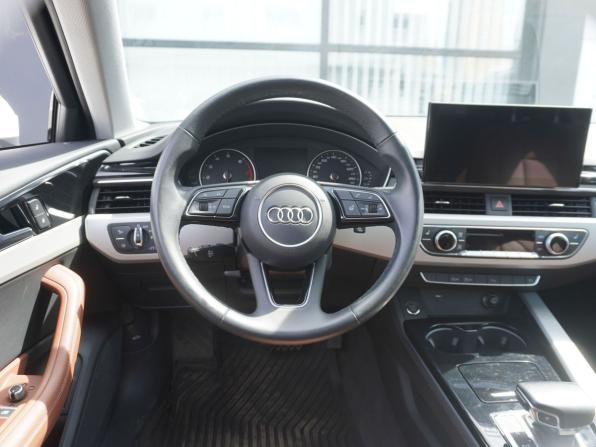 Audi A4 V (B9) Рестайлинг с пробегом 2022 года, цена 3 093 000 рублей, 58148 км, седан, Автокод Объявления