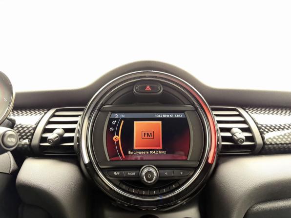 Mini Hatch III (F55/F56) Рестайлинг с пробегом 2021 года, цена 3 556 000 рублей, 54637 км, хэтчбек, Автокод Объявления