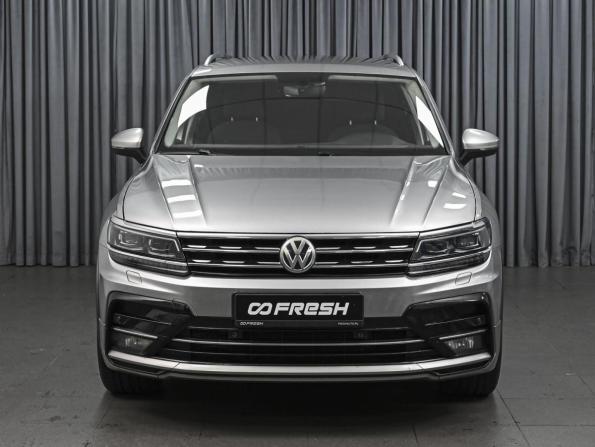 Volkswagen Tiguan II с пробегом 2018 года, цена 2 048 000 рублей, 235891 км, внедорожник, Автокод Объявления