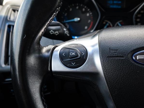 Ford Focus III с пробегом 2013 года, цена 680 000 рублей, 297852 км, хэтчбек, Автокод Объявления