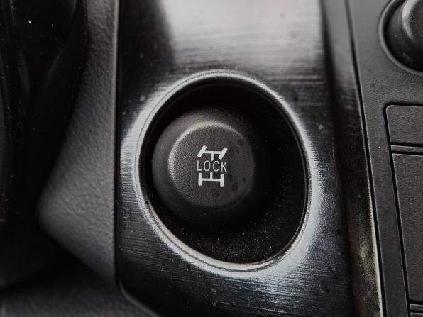 Toyota RAV4 III (XA30) Рестайлинг с пробегом 2012 года, цена 1 320 000 рублей, 246000 км, внедорожник, Автокод Объявления