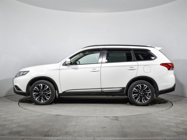 Mitsubishi Outlander III Рестайлинг 3 с пробегом 2021 года, цена 1 989 000 рублей, 195852 км, внедорожник, Автокод Объявления