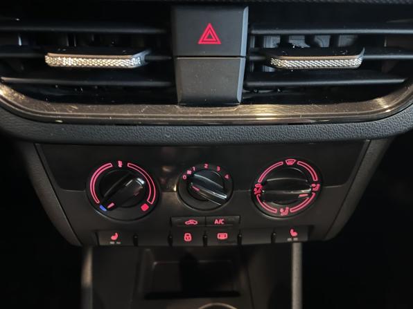 Volkswagen Polo VI с пробегом 2021 года, цена 1 620 000 рублей, 87806 км, лифтбек, Автокод Объявления